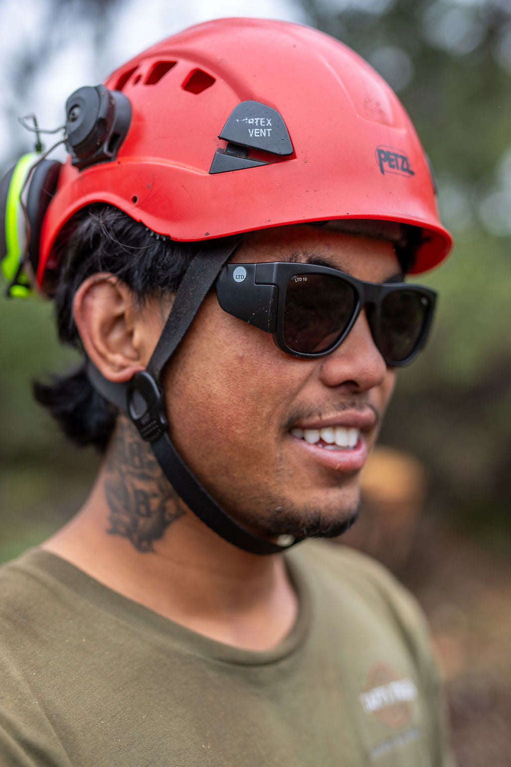 RAMBLER MATTE BLACK / GREY UV | Polarised