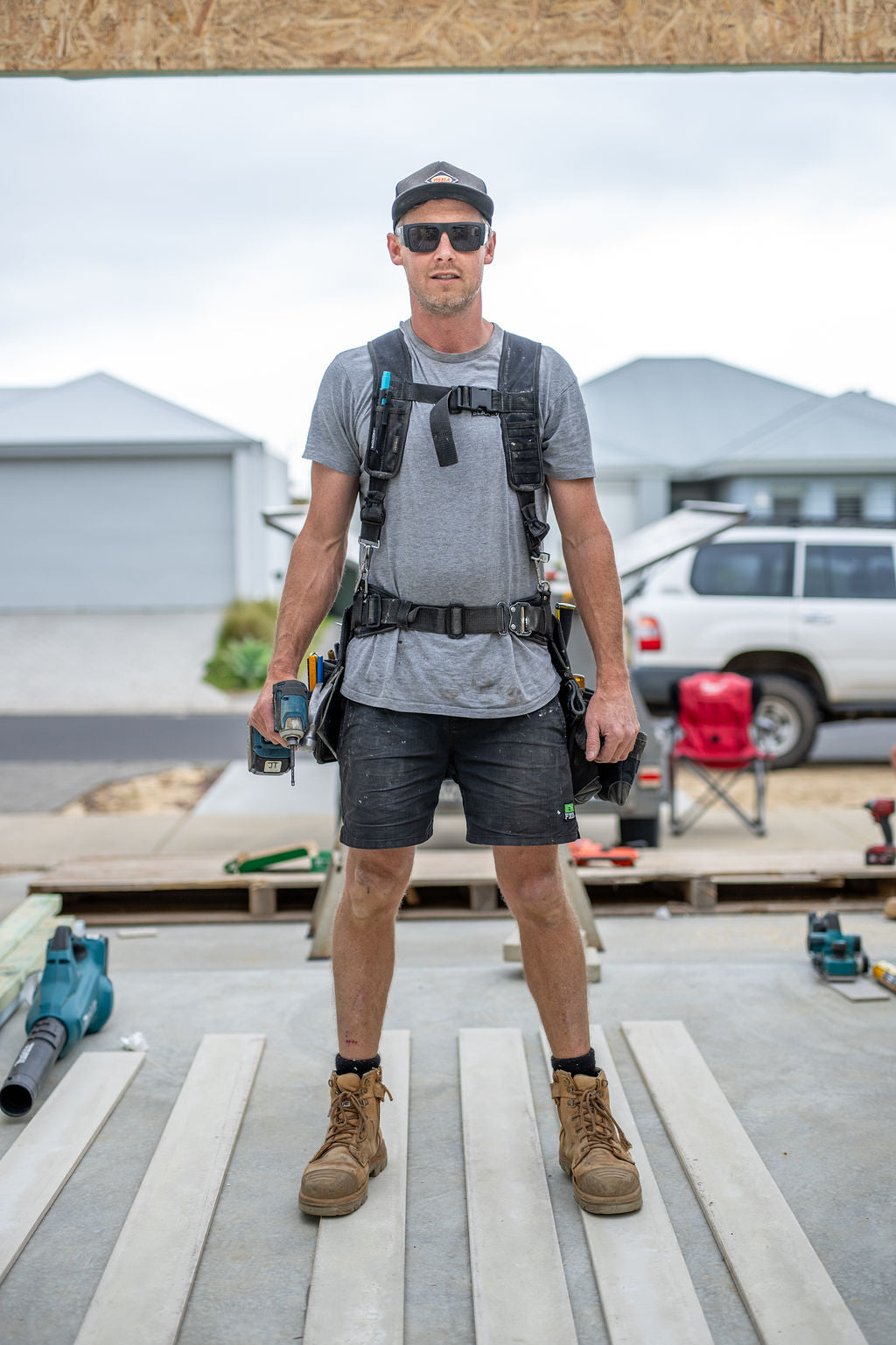 RAMBLER SMOKE / GREY UV