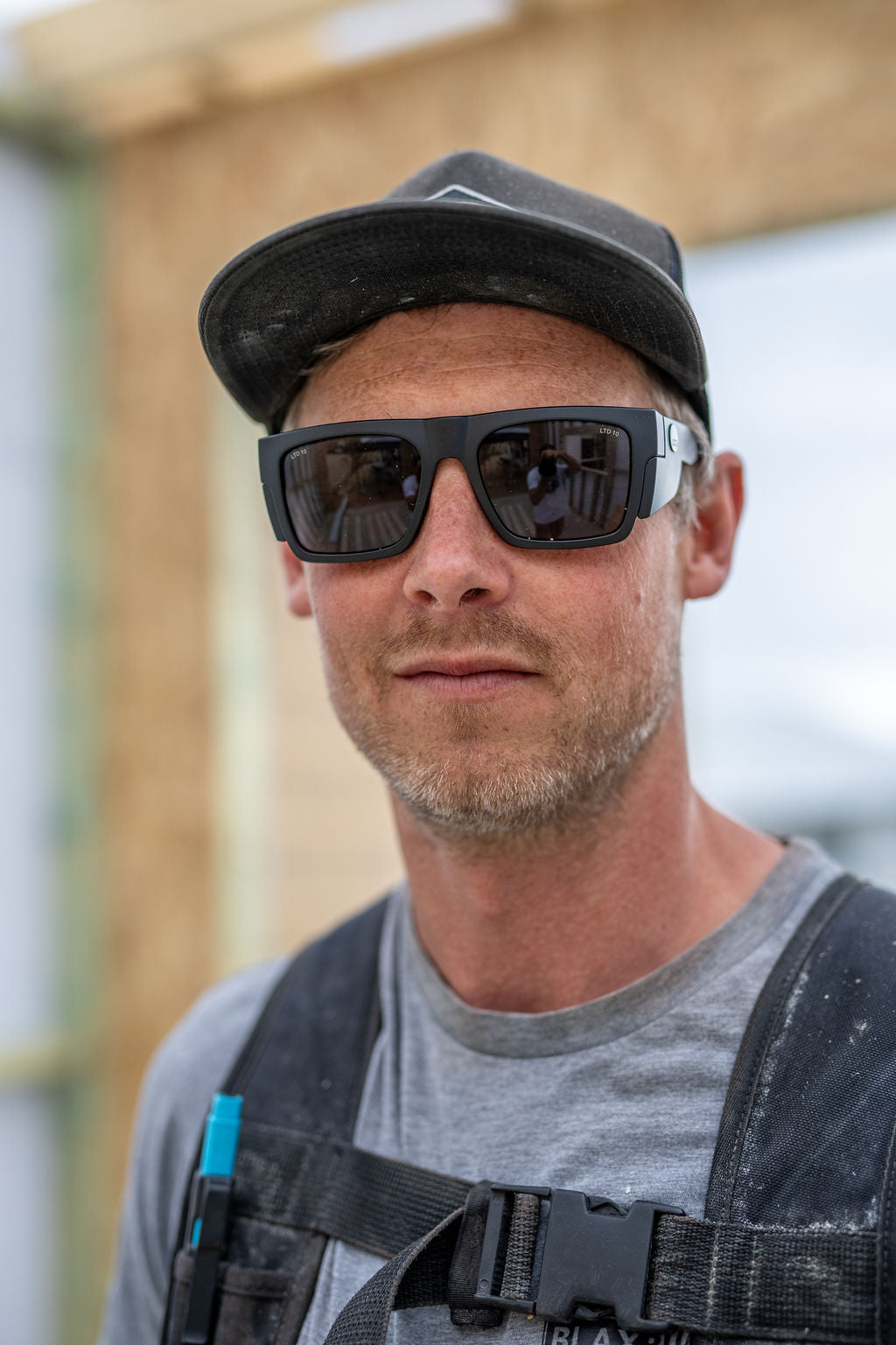 RAMBLER MATTE BLACK / GREY UV | Polarised